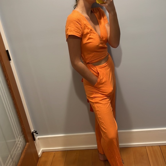 Urban Outfitters Orange Linen Jumpsuit - Picture 3 of 3